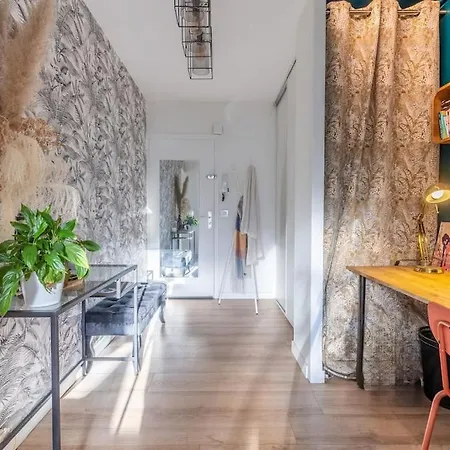 Les Charmettes #cosy#garage#balcon Apartment